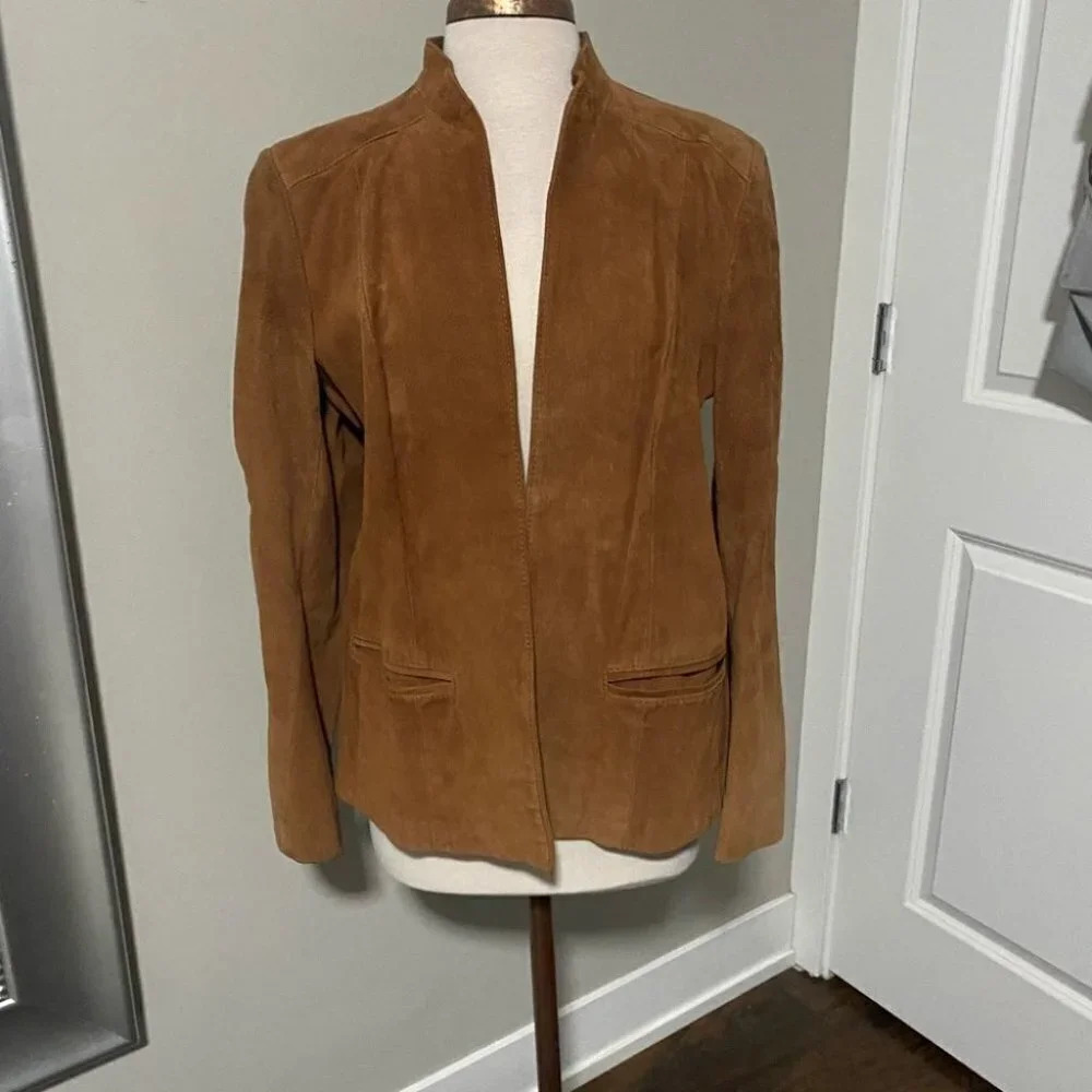 Vintage Women's Tan Suede Leather Jacket - Picture 3 of 12